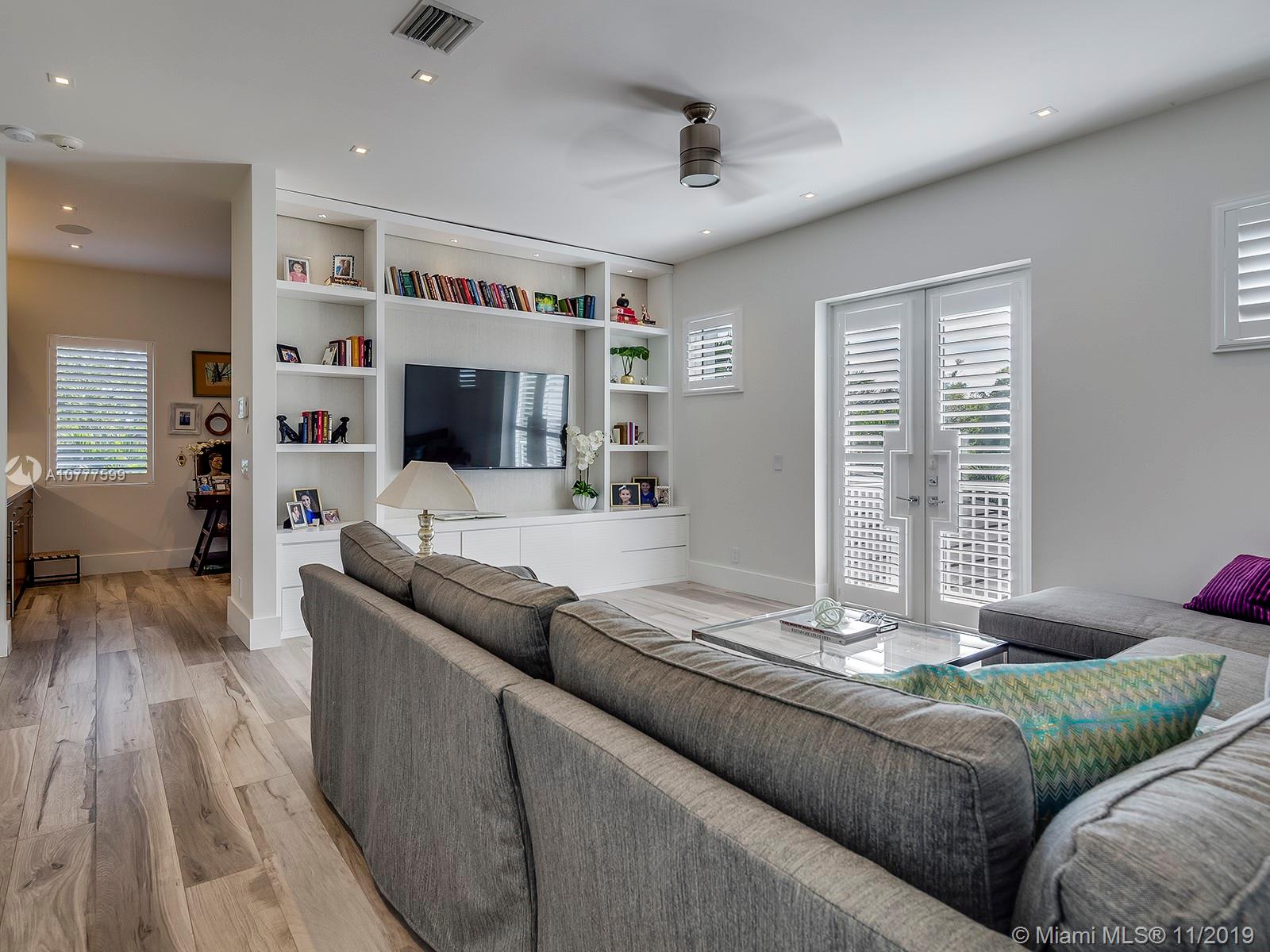 HAMMOCK OAKS HARBOR SEC 2 - Residential