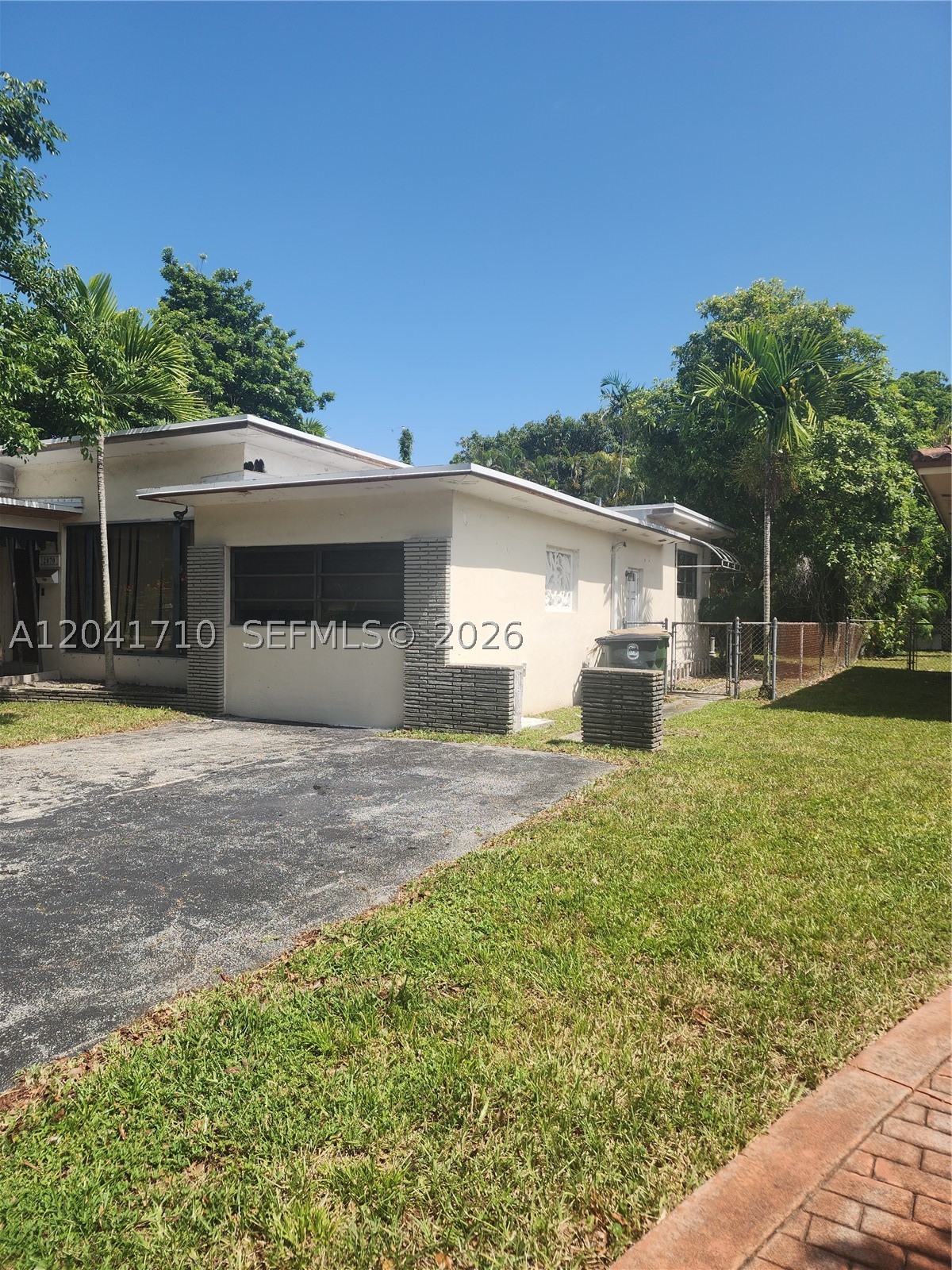 2070 Keystone Blvd