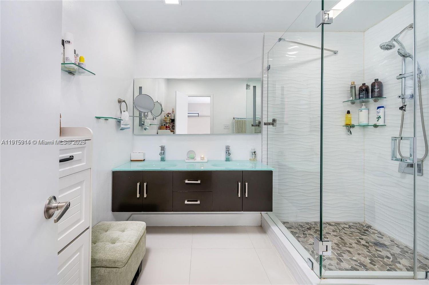 ALBA GARDENS SEC 1 - Residential Lease