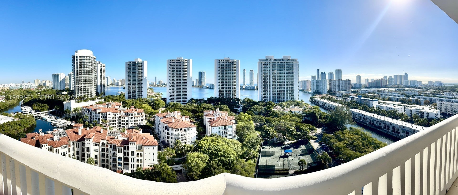 2000 Island Blvd