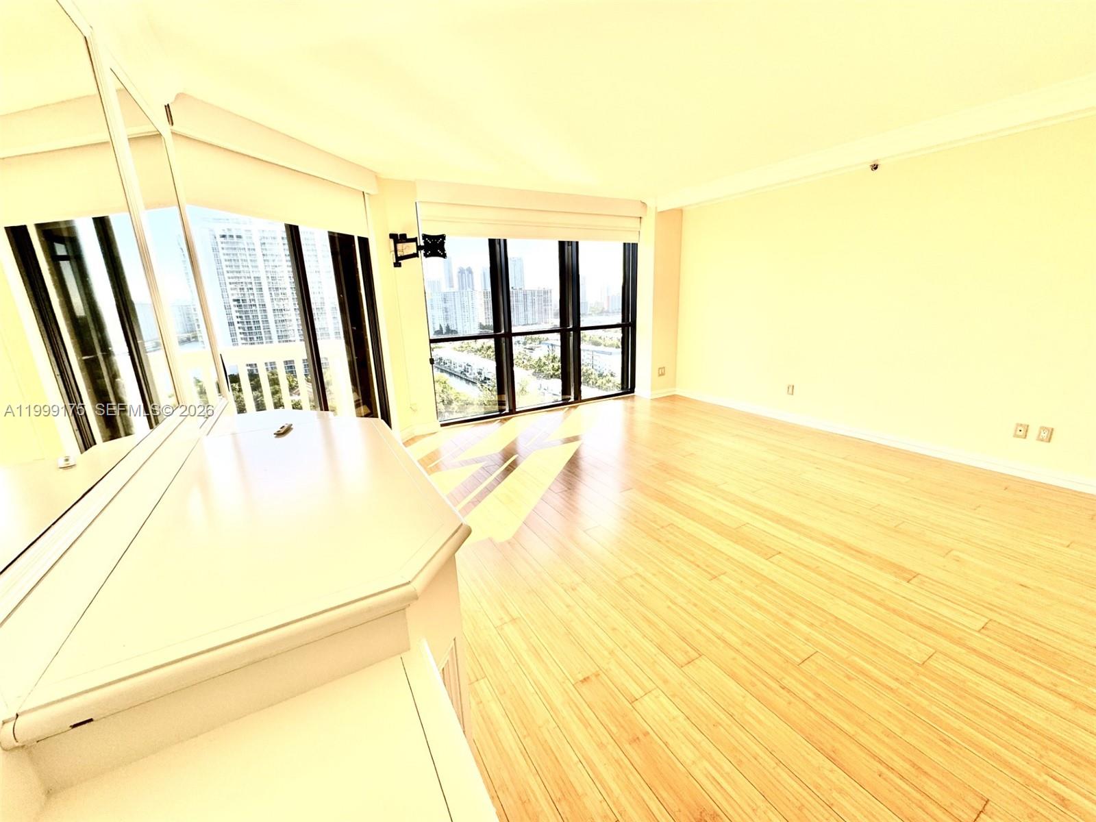 WILLIAMS ISlAND - Residential