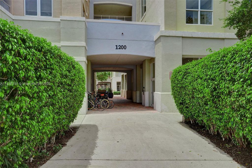 Photo of 1200 Town Center Dr #215, Jupiter, FL 33458 (MLS # A11836256)