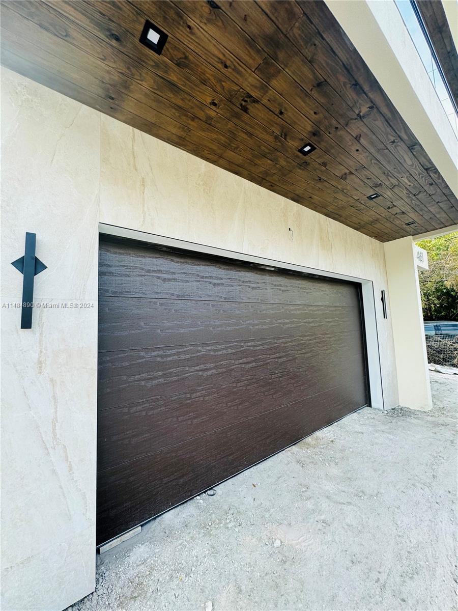 VICTORIA PARK CORR AMEN P - Residential