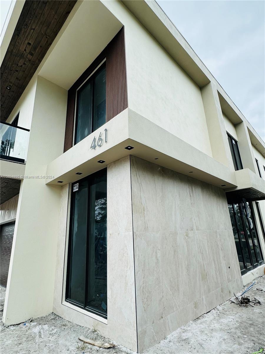 VICTORIA PARK CORR AMEN P - Residential