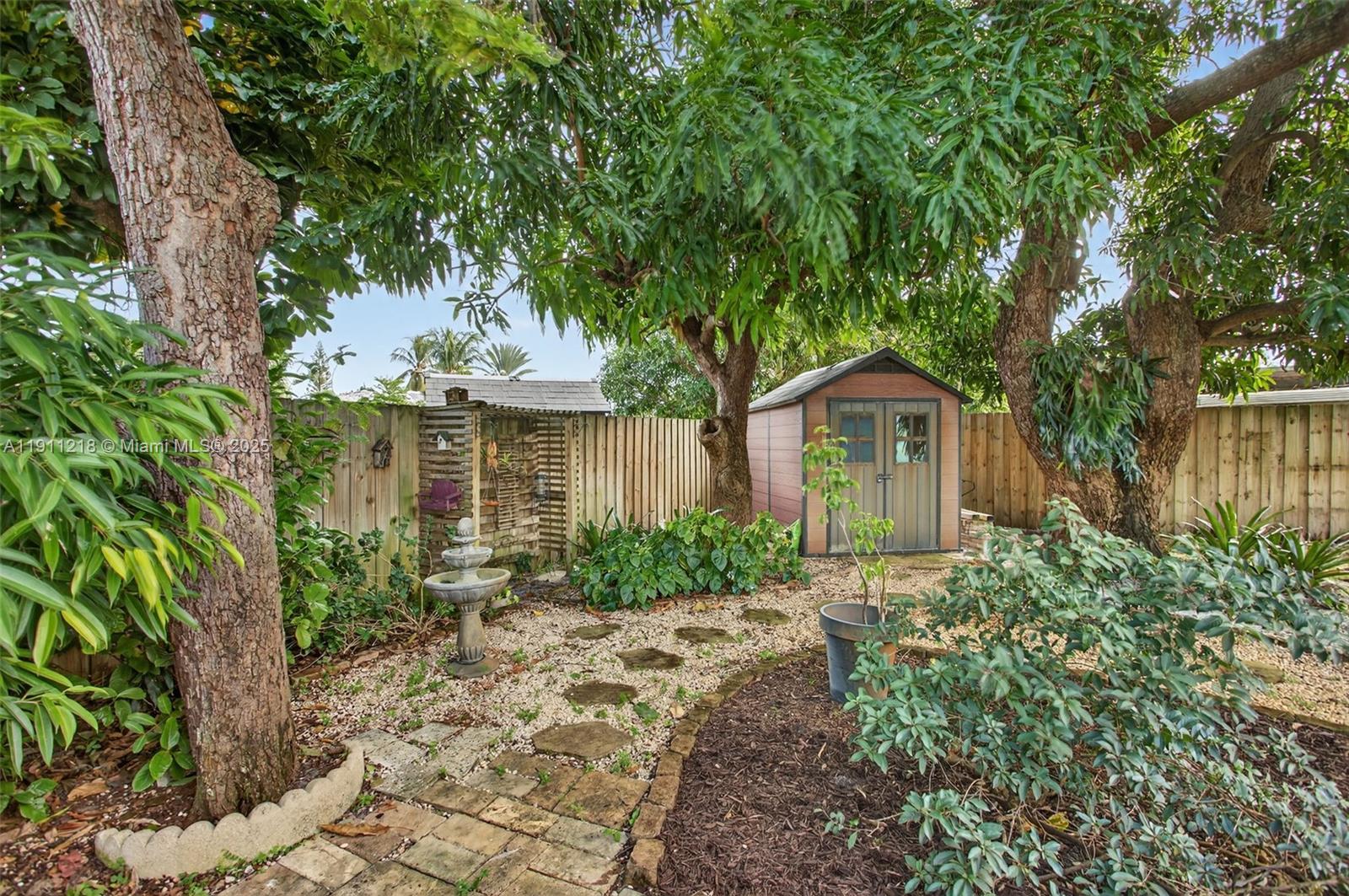 NORTH ANDREWS GARDENS 2ND - Residential Lease