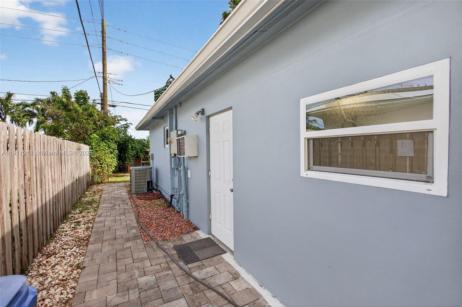 NORTH ANDREWS GARDENS 2ND - Residential Lease