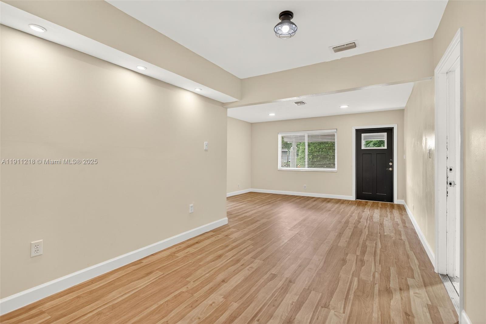 NORTH ANDREWS GARDENS 2ND - Residential Lease