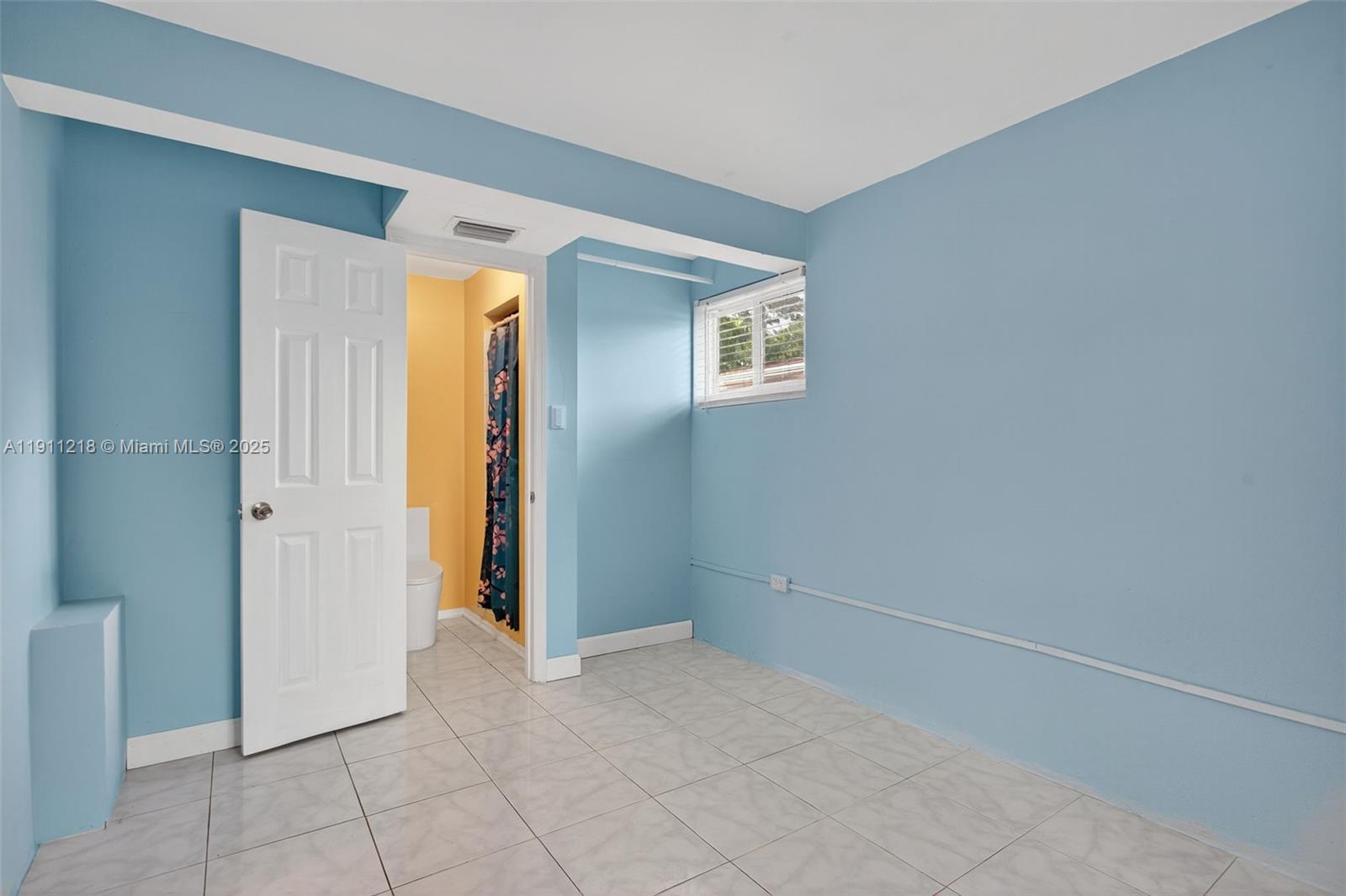 NORTH ANDREWS GARDENS 2ND - Residential Lease