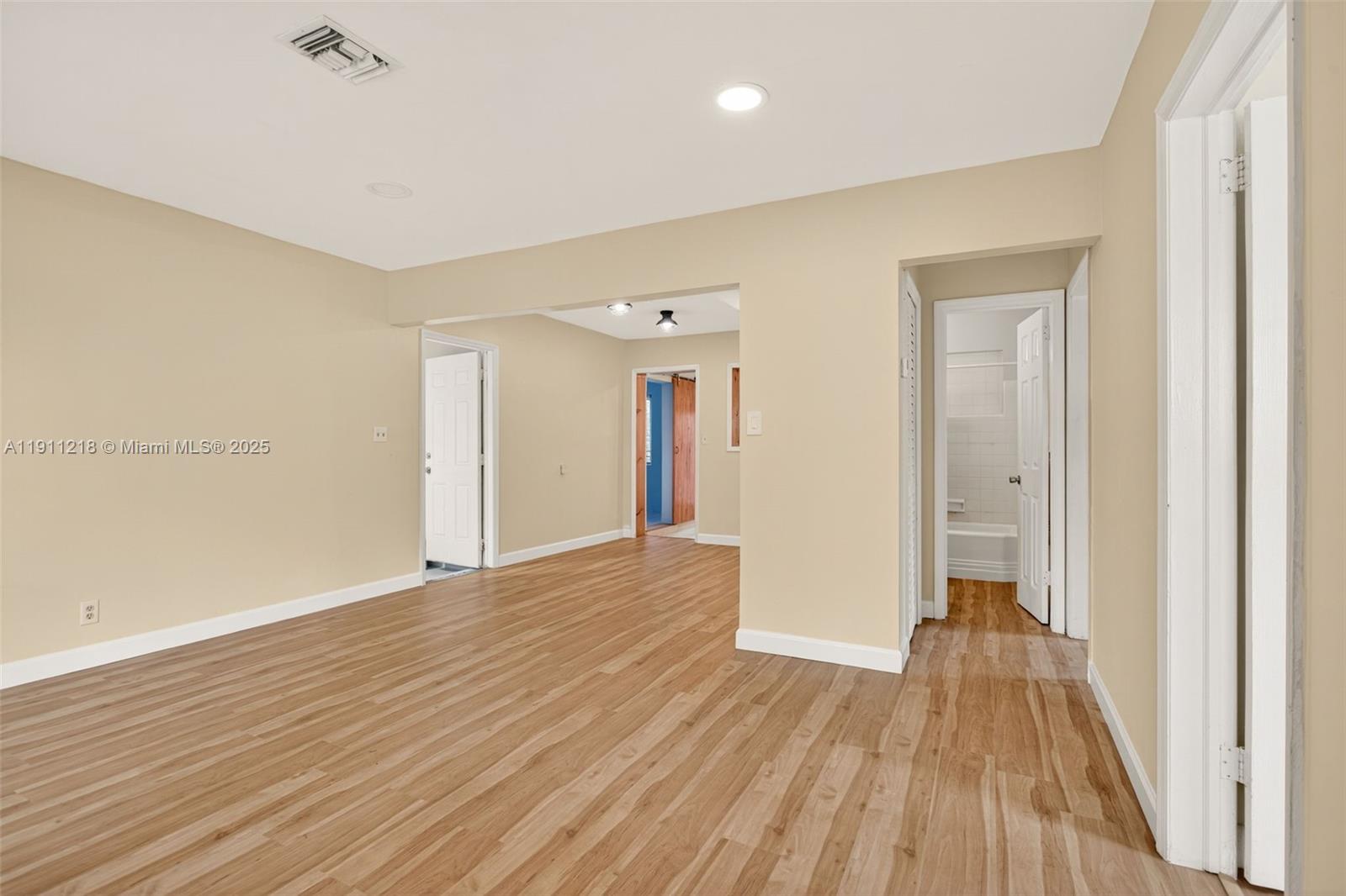 NORTH ANDREWS GARDENS 2ND - Residential Lease