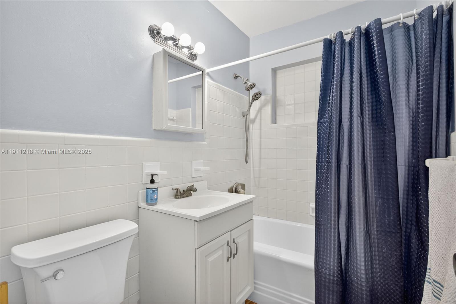 NORTH ANDREWS GARDENS 2ND - Residential Lease