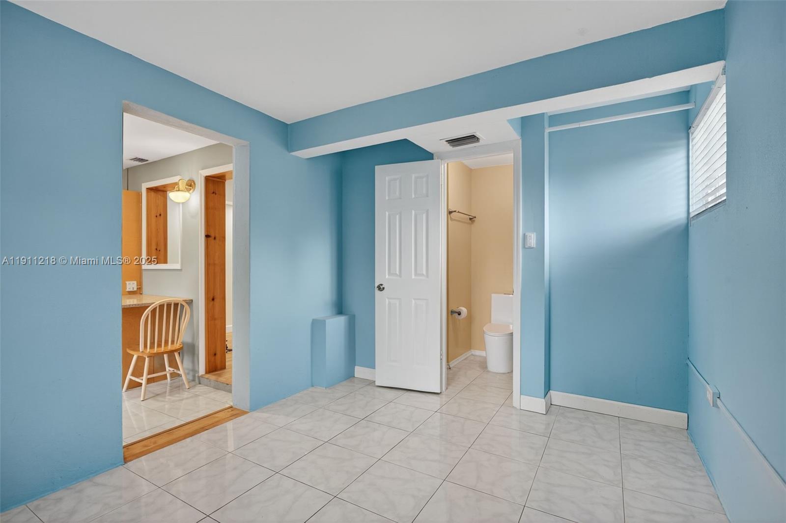 NORTH ANDREWS GARDENS 2ND - Residential Lease