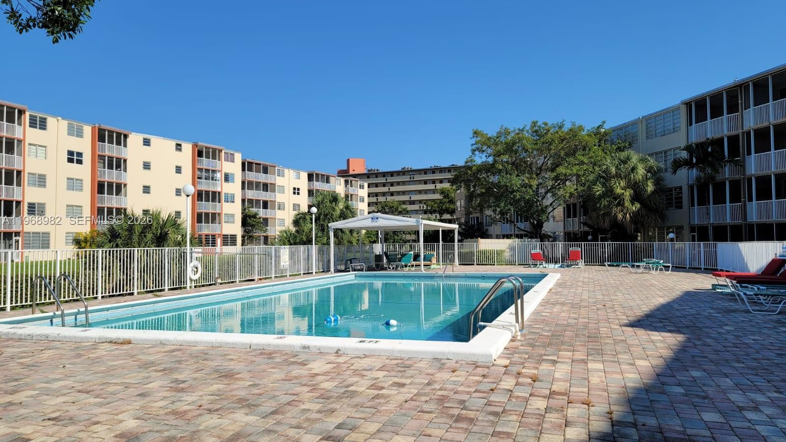 JADE WINDS GROUP BAMBOO G - Residential