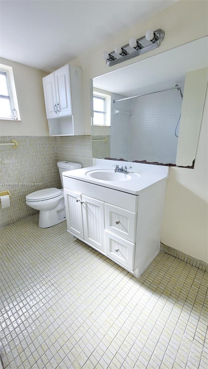 JADE WINDS GROUP BAMBOO G - Residential