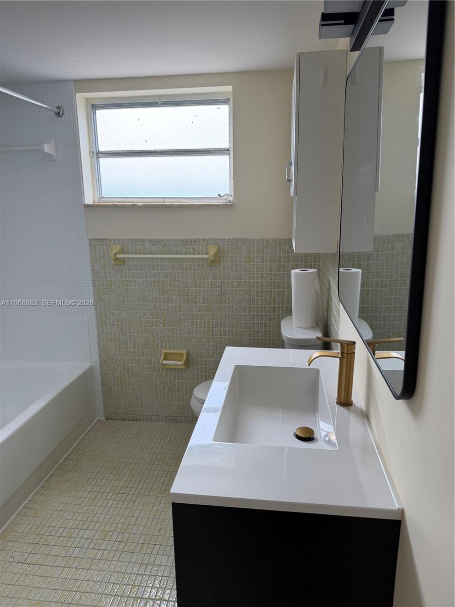 JADE WINDS GROUP BAMBOO G - Residential