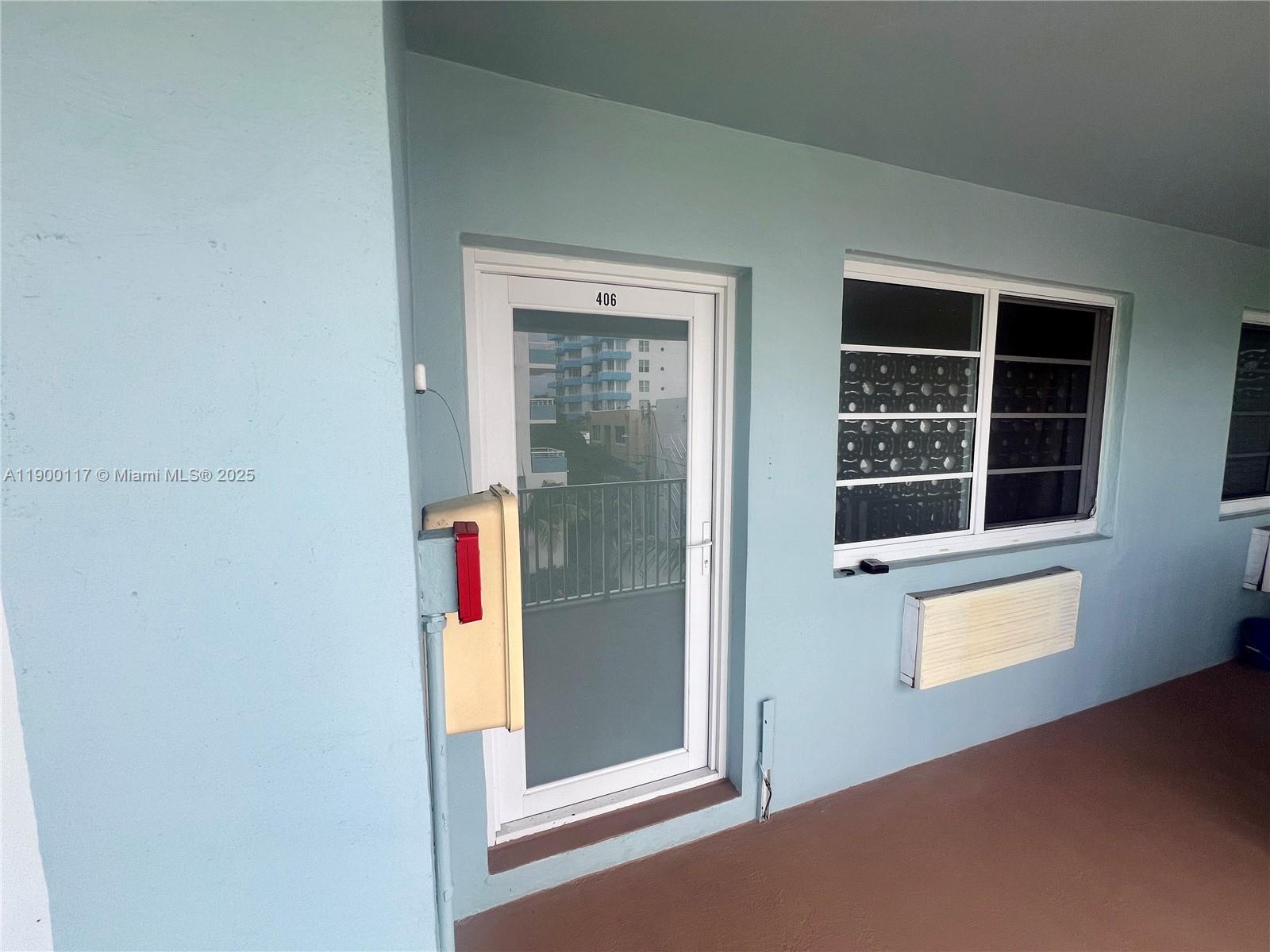 OCEAN BEACH FLA SUB - Residential Lease