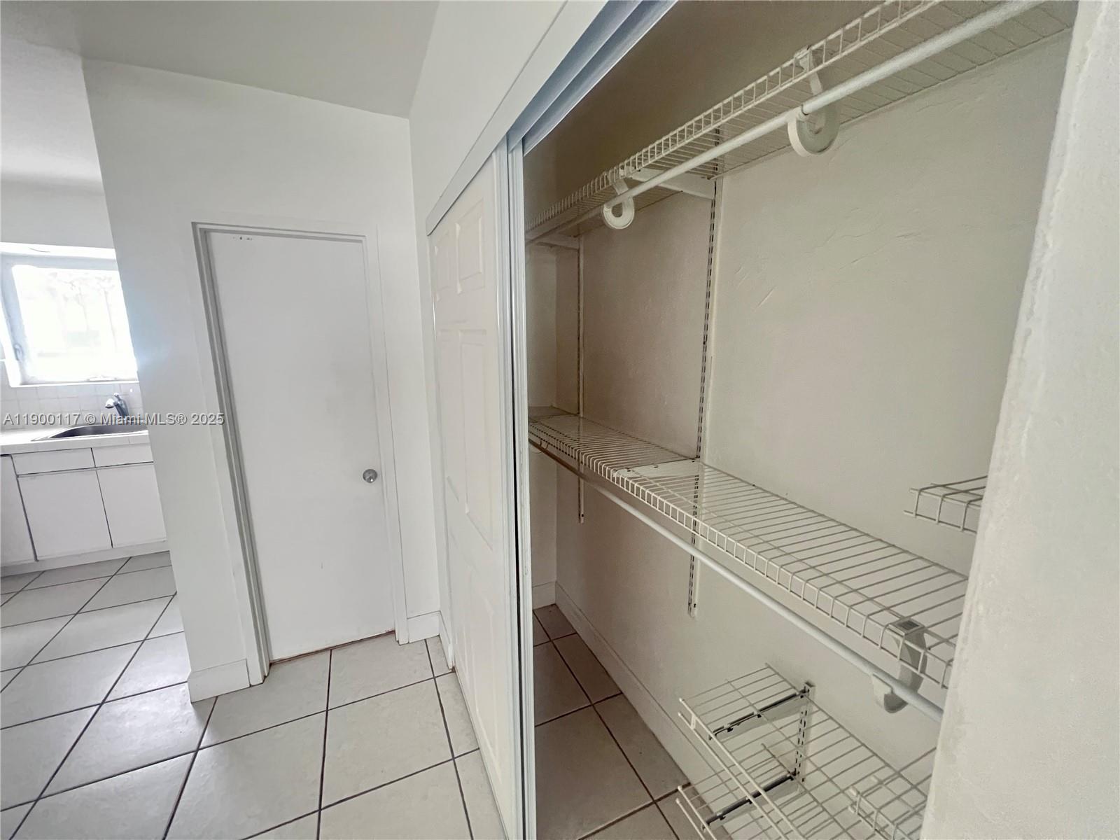 OCEAN BEACH FLA SUB - Residential Lease