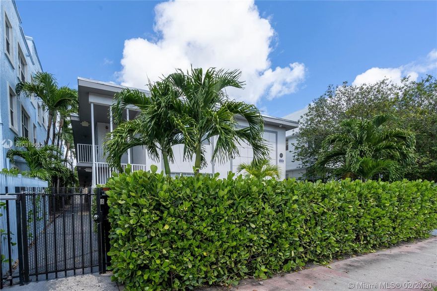 **Leasing  Special - Move in with just a $500 deposit & first month**Must see this move in ready apartment located in the heart of south beach! Nestled just two blocks from the ocean- walk to Lincoln Road, your favorite shops, restaurants, & nightlife. This residence features a compact stylish kitchen( w/ chef’s gas range!), modern grey wood-like waterproof flooring, trendy modern light fixtures, & an oversized walk-in closet! This courtyard building has a gated entry & on-site resident laundry room. We love pets- pets are welcome!