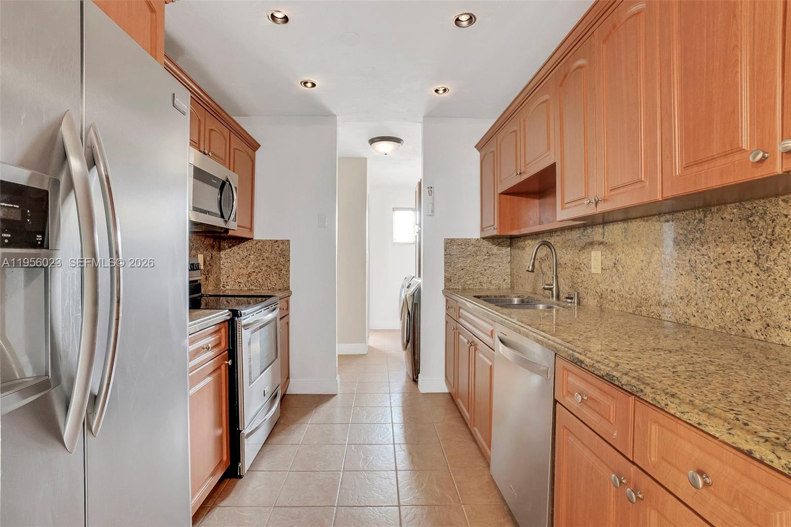 SIXTH AVENUE PARK - Residential