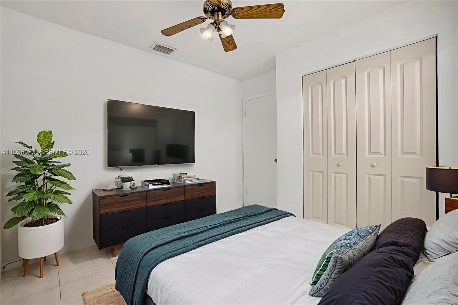 SIXTH AVENUE PARK - Residential