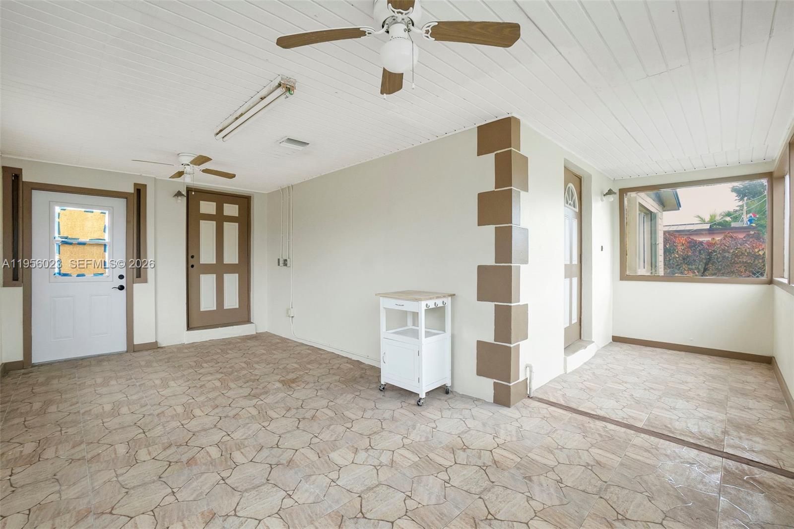 SIXTH AVENUE PARK - Residential