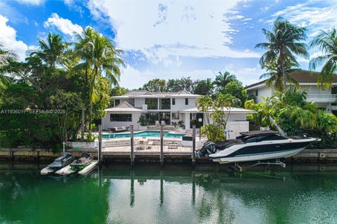 121 Knollwood Drive Key Biscayne FL 33149