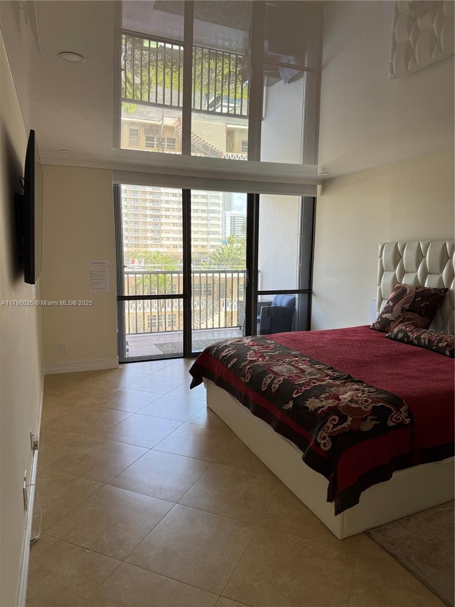 AVANT GARDE CONDO - Residential Lease
