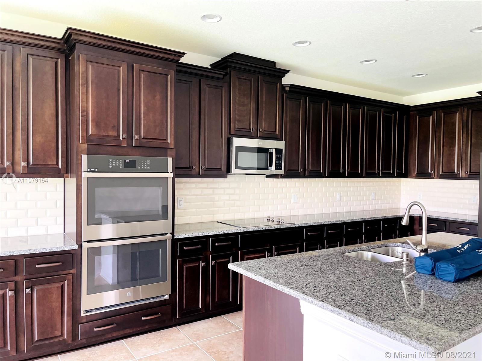 K BAR RANCH PARCEL N - Residential