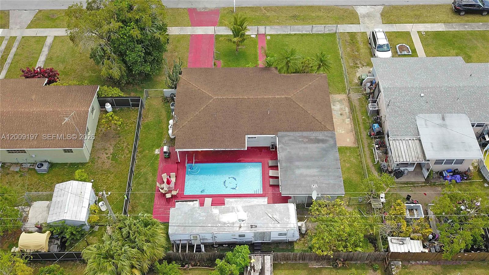 LAUREL MANOR - Residential