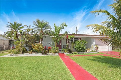 Photo of 1762 NW 8th Ave, Homestead, FL 33030 (MLS # A12009197)