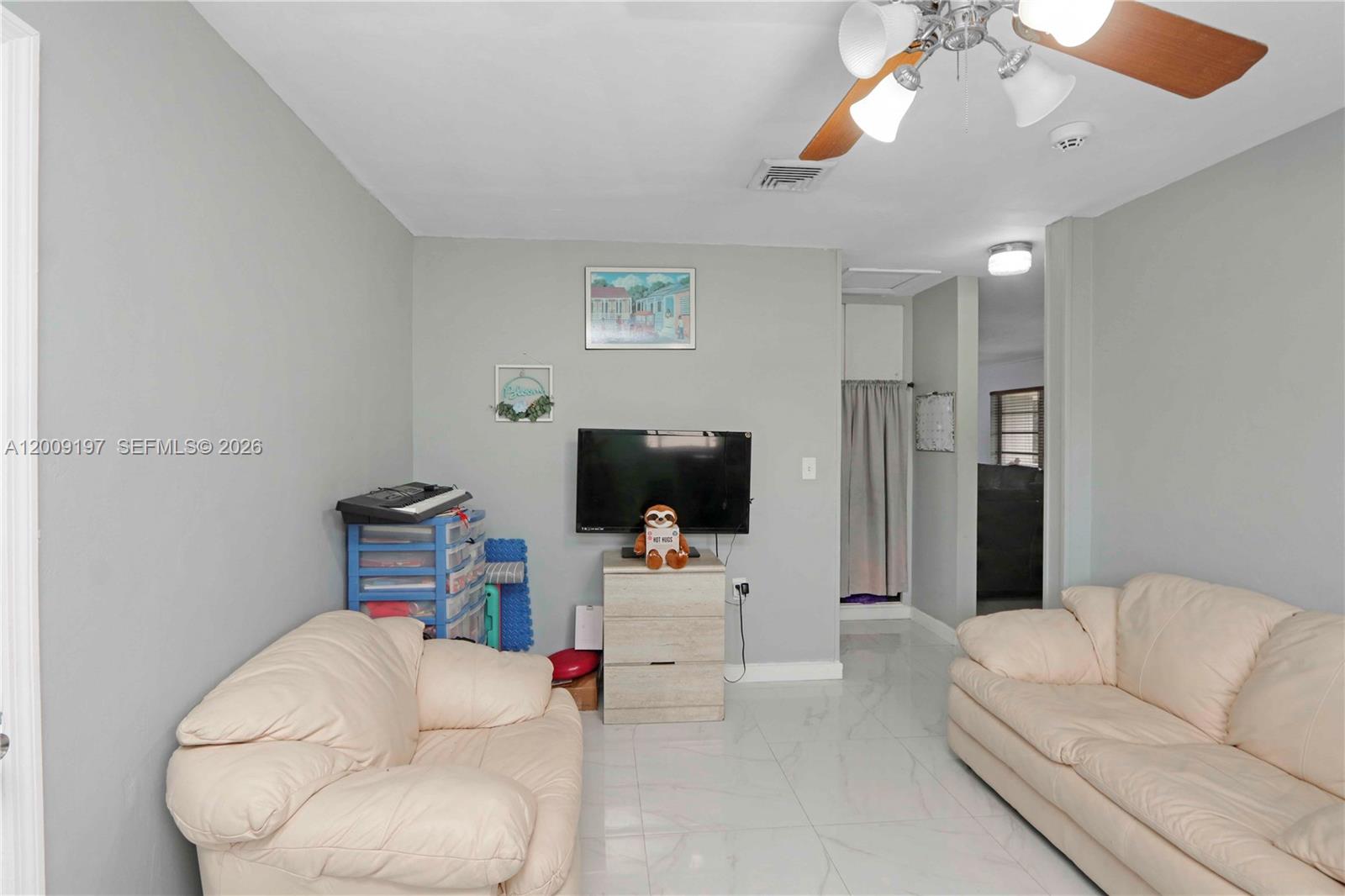 LAUREL MANOR - Residential