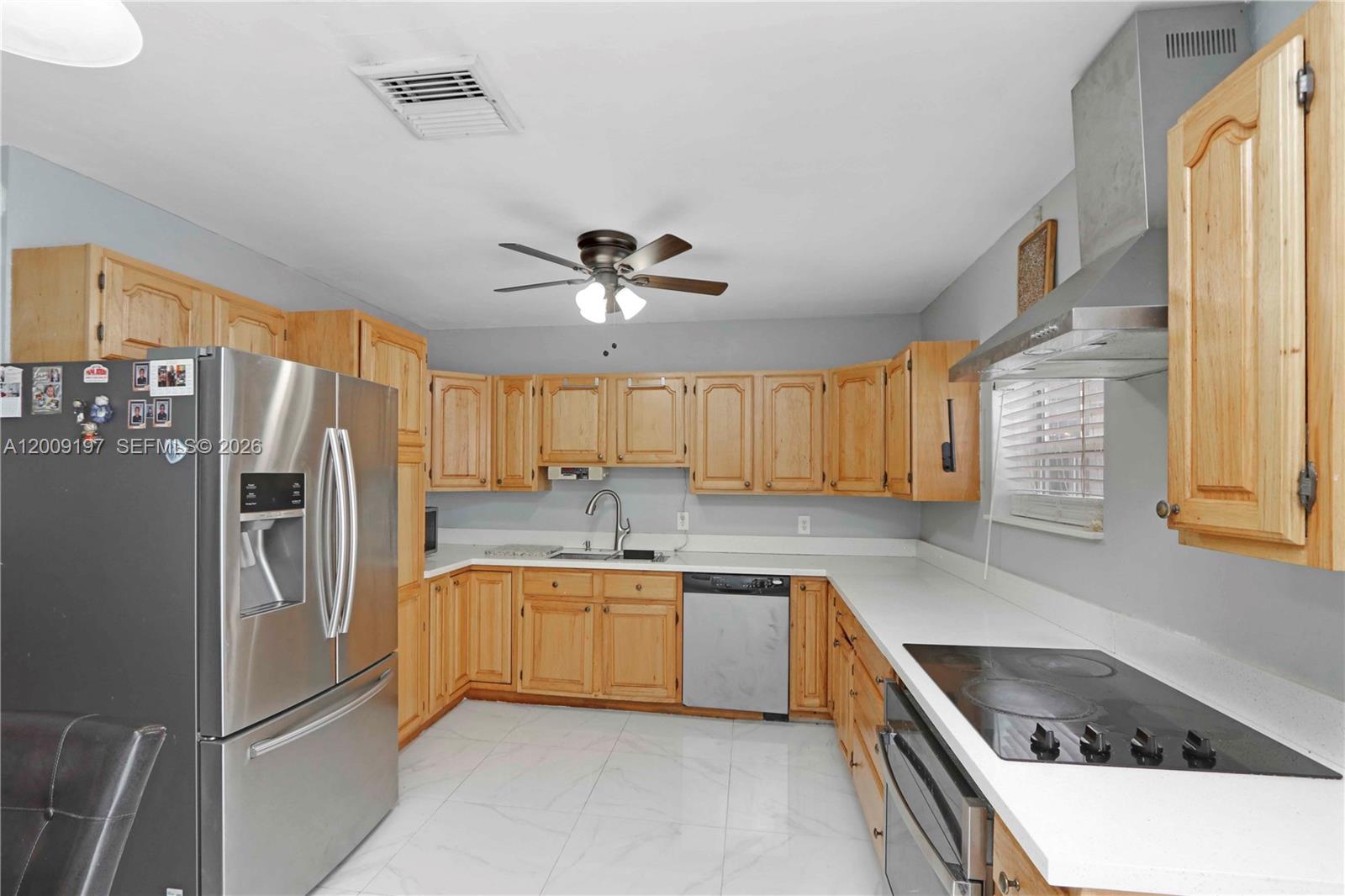 LAUREL MANOR - Residential