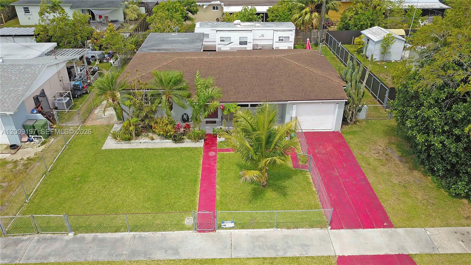 LAUREL MANOR - Residential