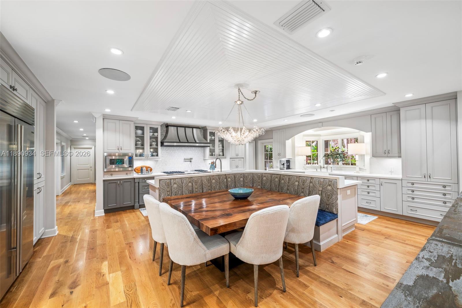 KERRWOOD OAKS - Residential