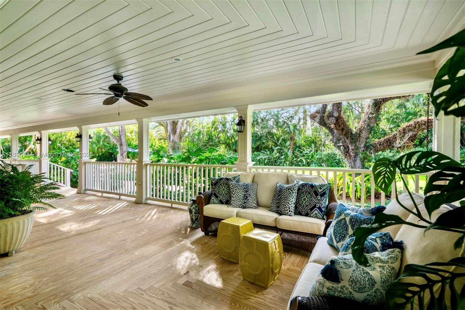 KERRWOOD OAKS - Residential