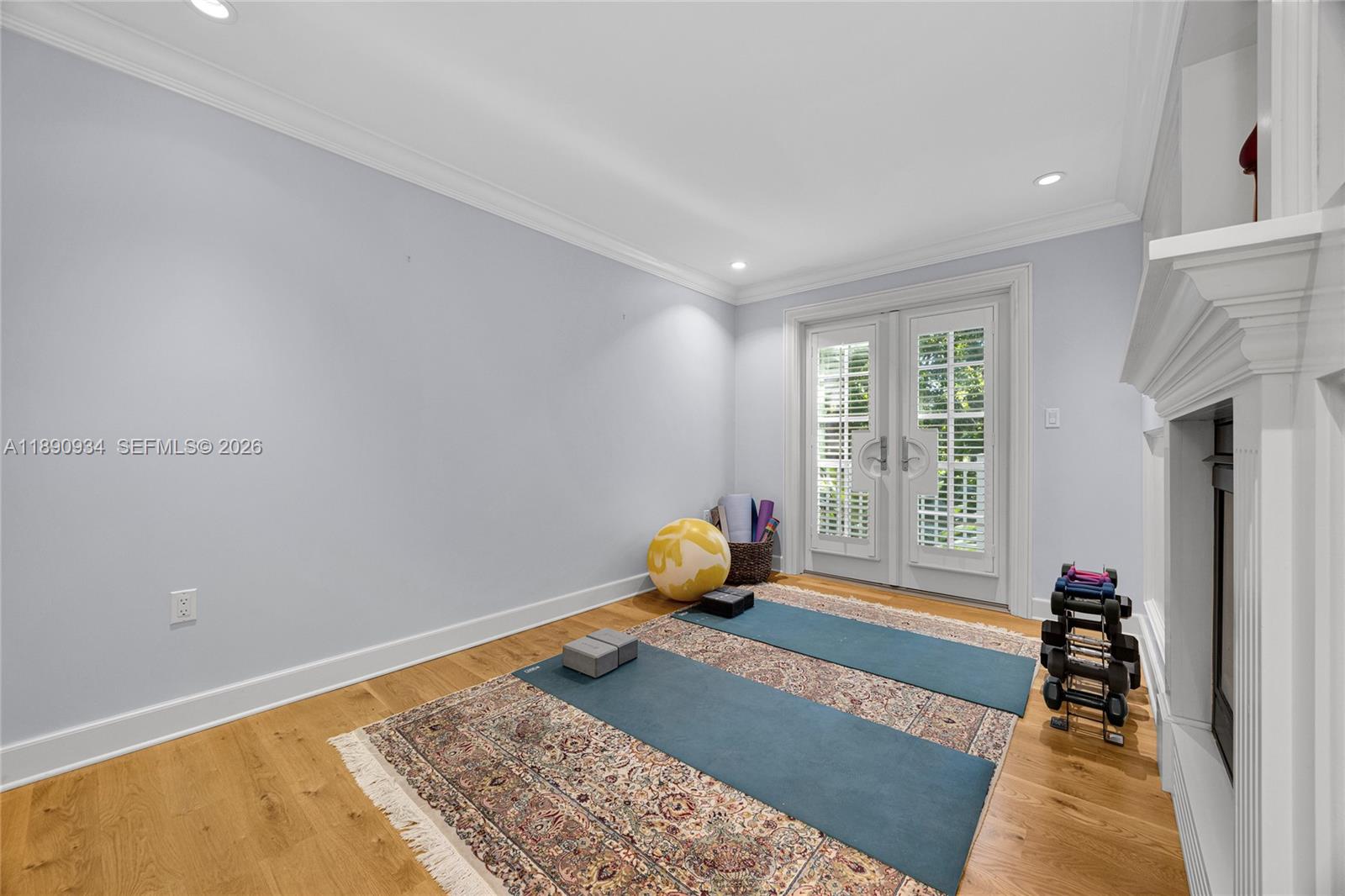 KERRWOOD OAKS - Residential