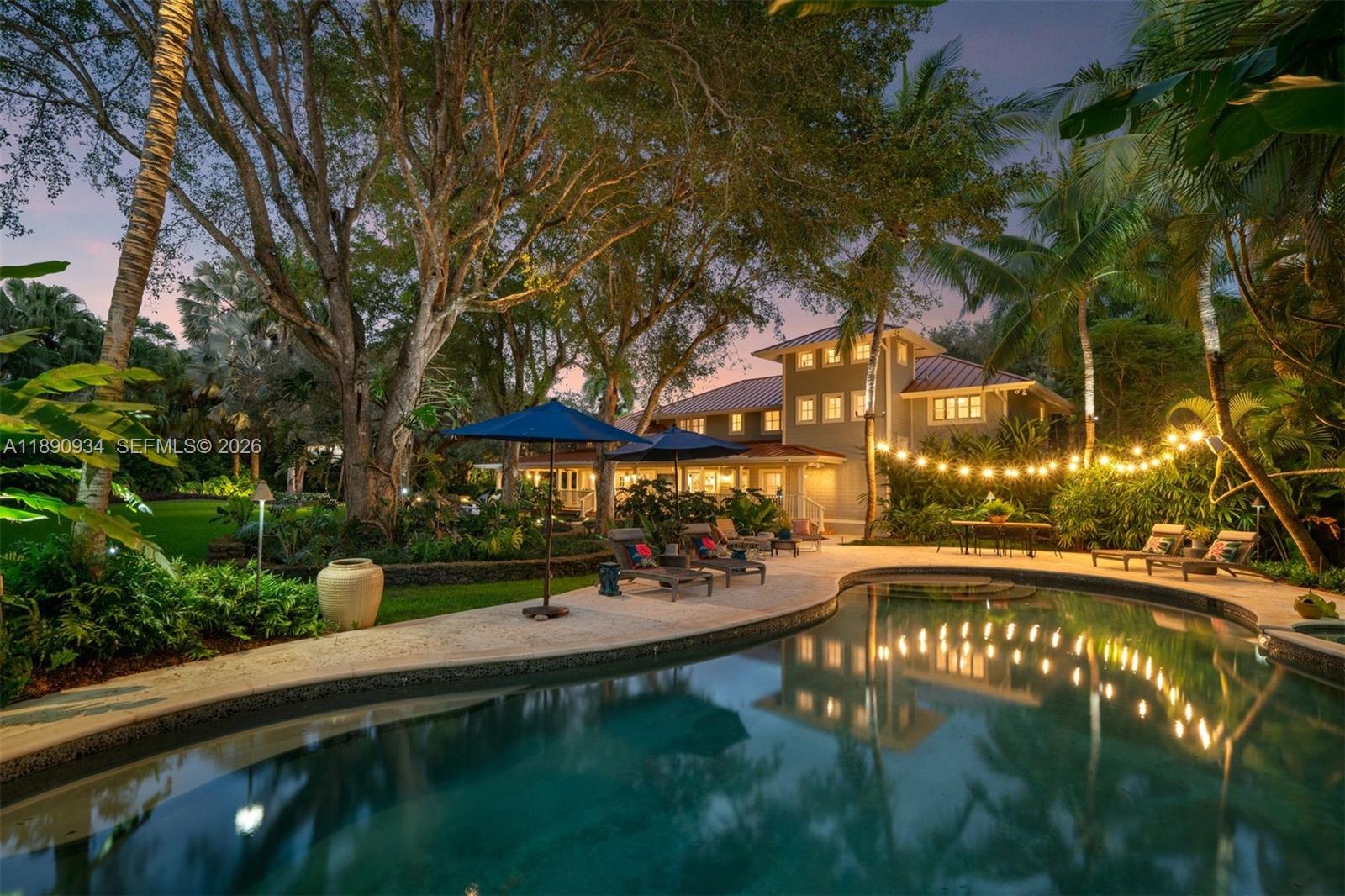 KERRWOOD OAKS - Residential