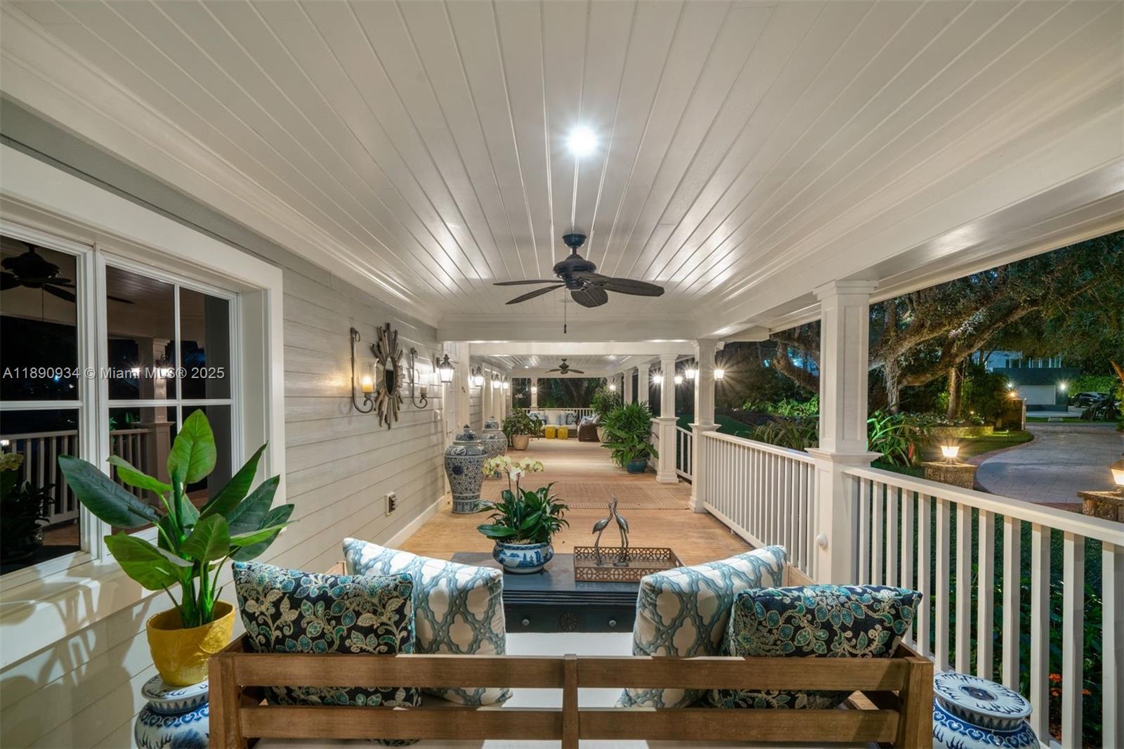 KERRWOOD OAKS - Residential