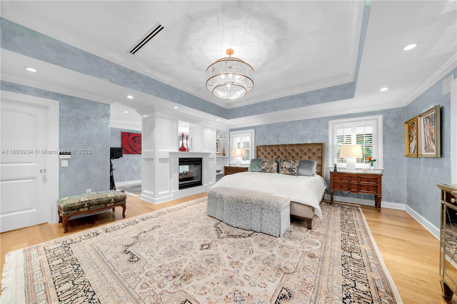 KERRWOOD OAKS - Residential