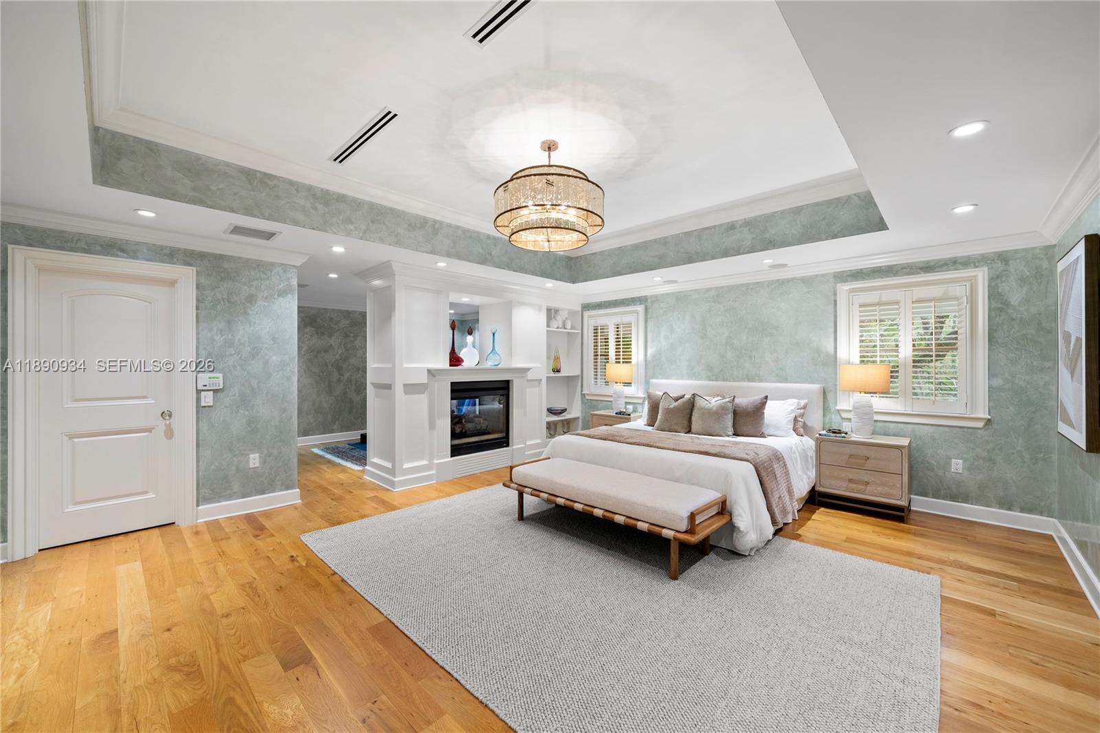 KERRWOOD OAKS - Residential