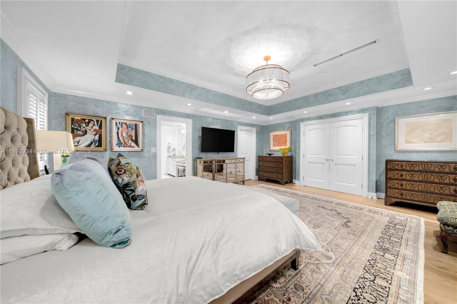 KERRWOOD OAKS - Residential