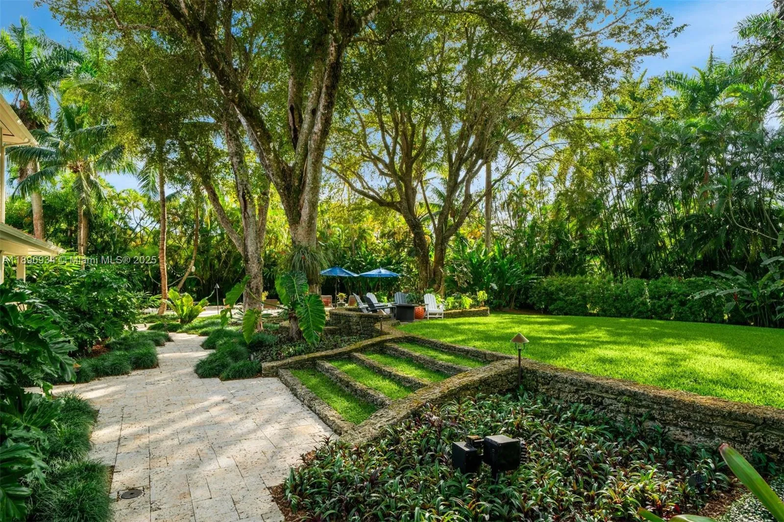 Coral Gables, Florida 33156, United States, 6 Bedrooms Bedrooms, ,6 BathroomsBathrooms,Residential,Active,223822