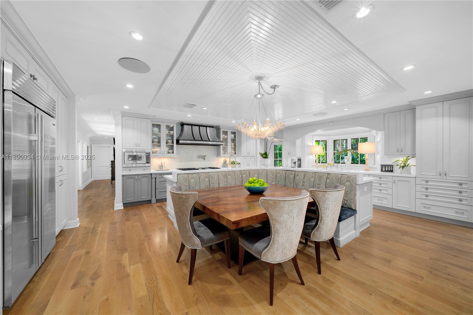 KERRWOOD OAKS - Residential