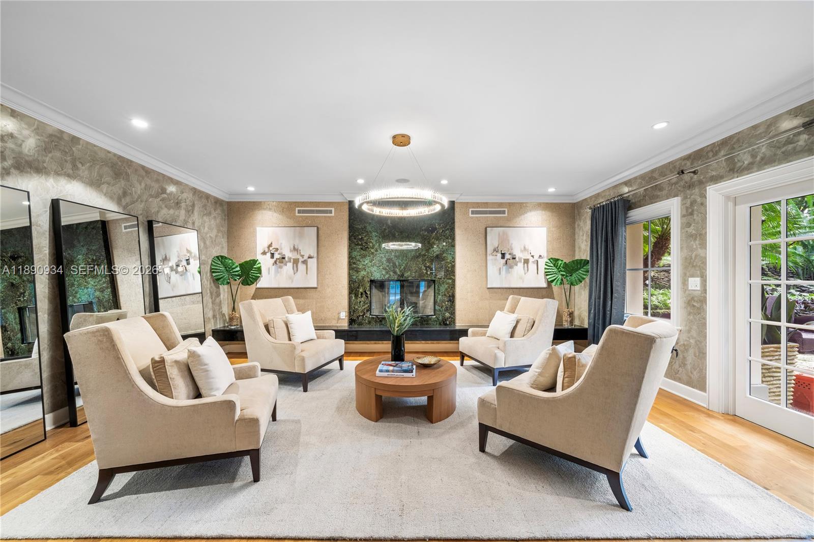 KERRWOOD OAKS - Residential