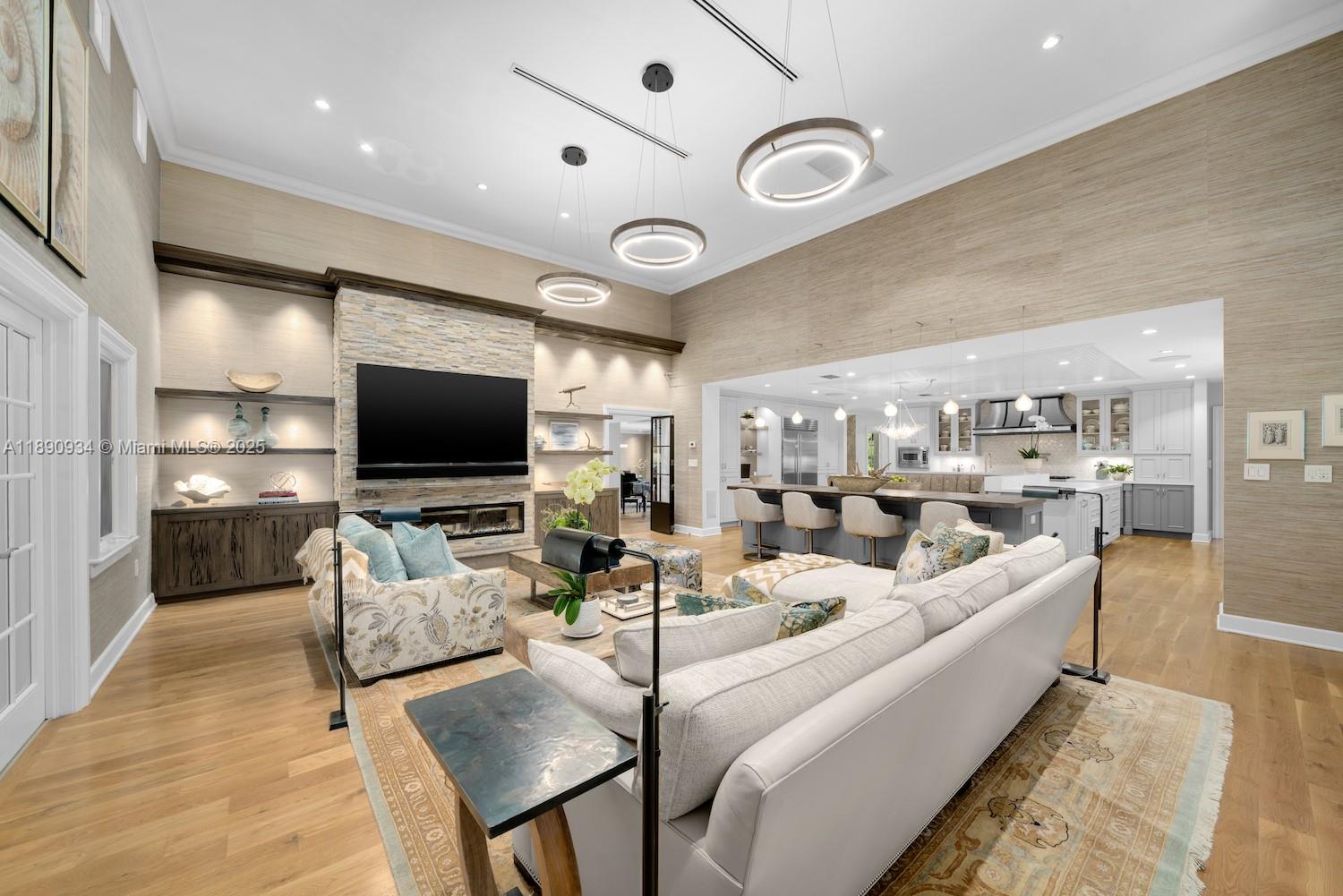 KERRWOOD OAKS - Residential