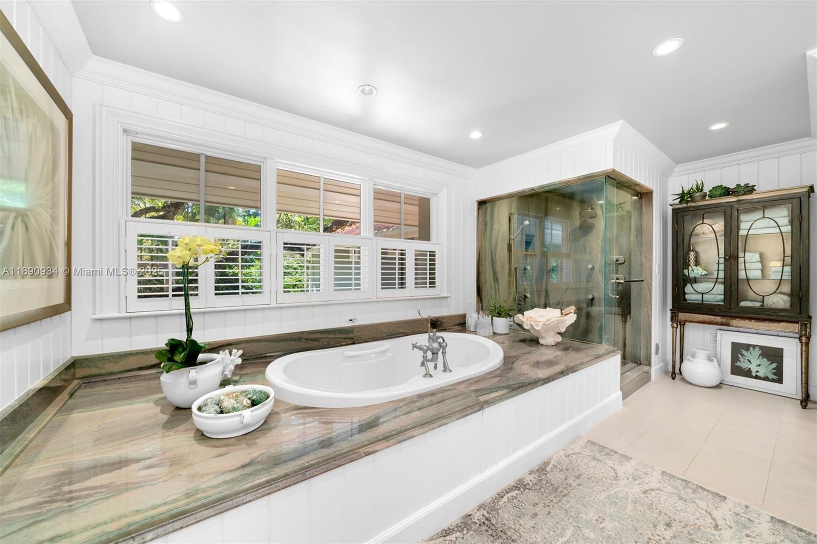 KERRWOOD OAKS - Residential