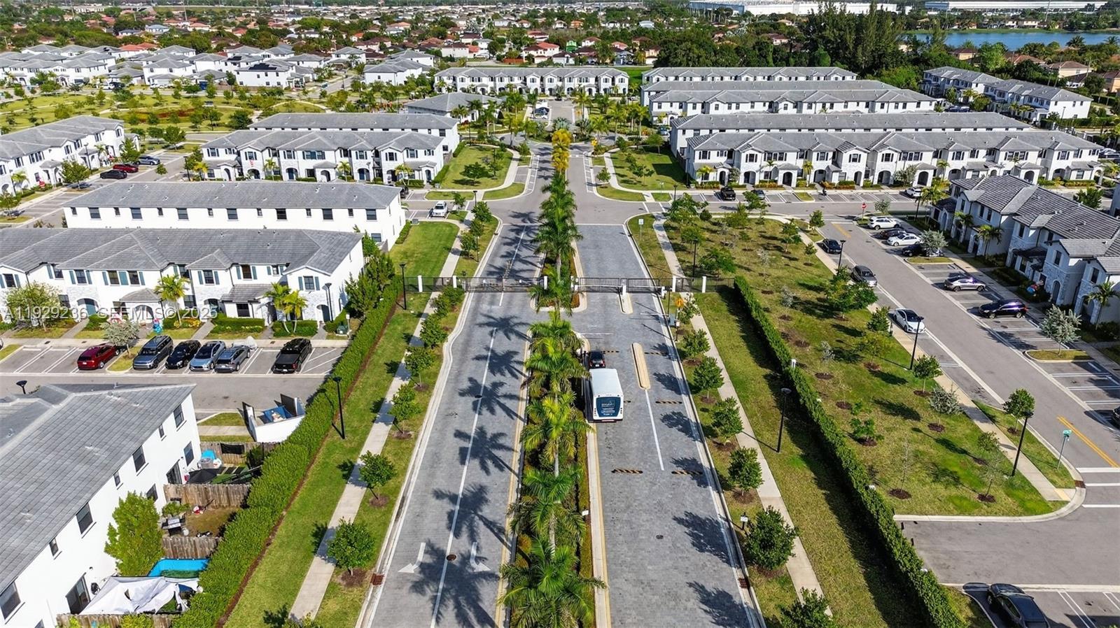 PINE ISLE - Residential