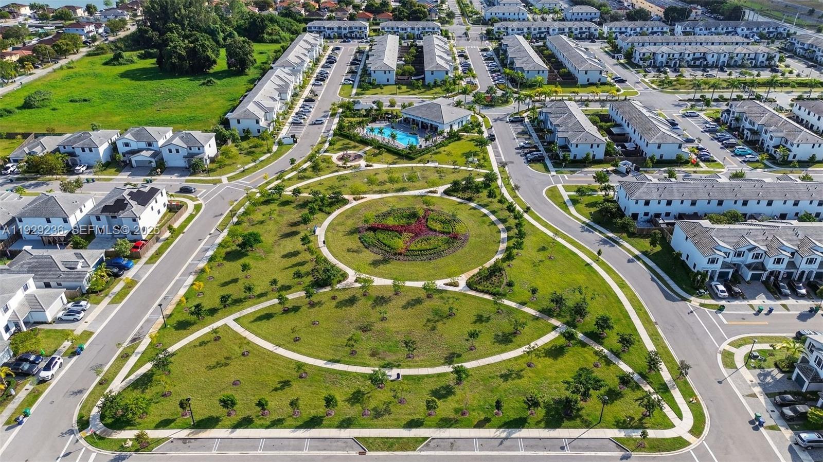 PINE ISLE - Residential