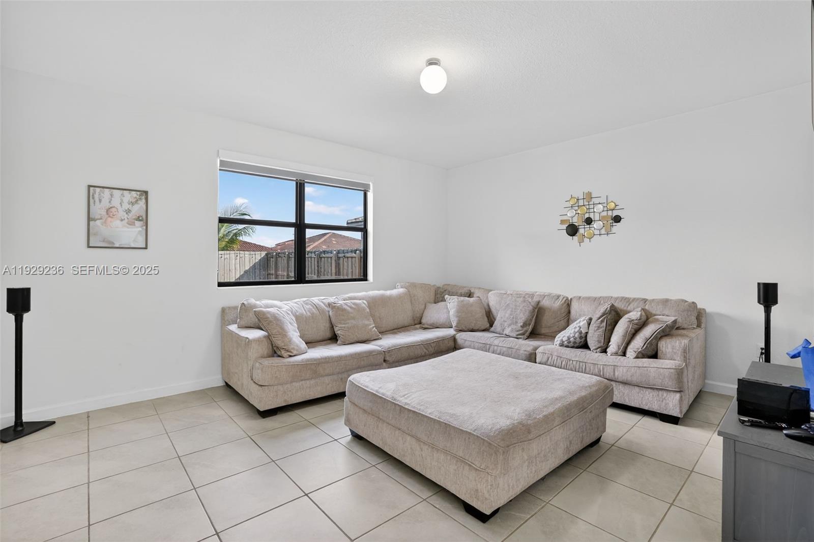 PINE ISLE - Residential