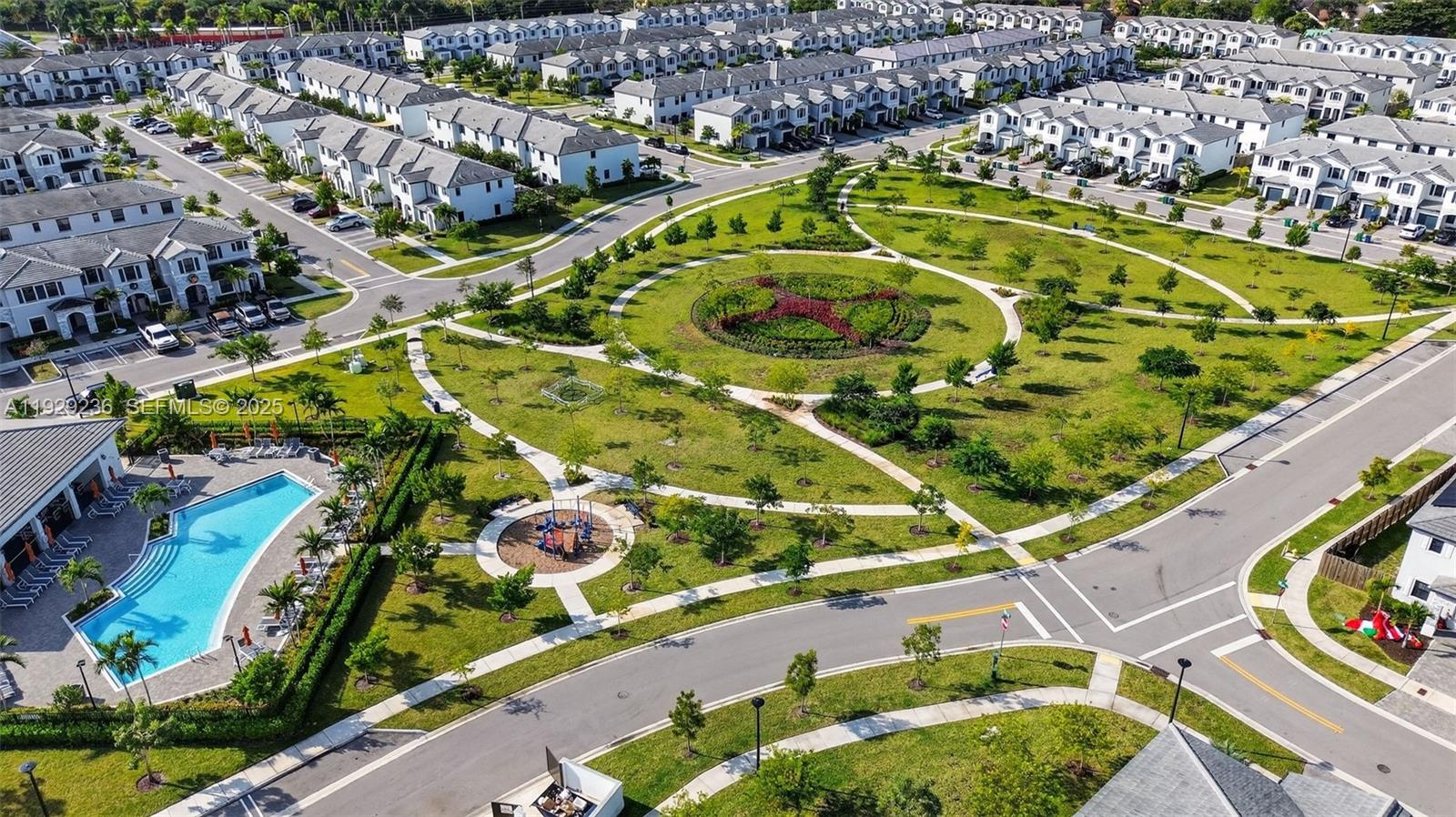 PINE ISLE - Residential