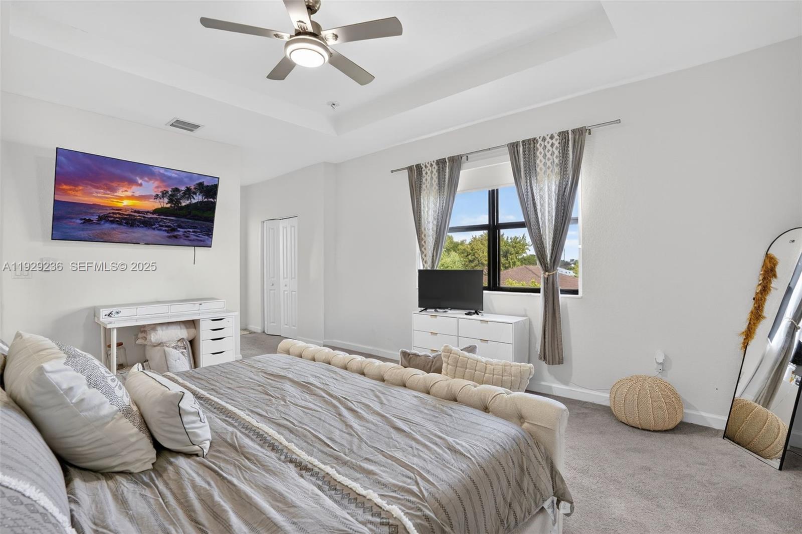 PINE ISLE - Residential